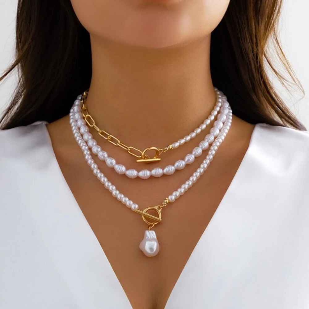 🌟 Set Three Necklaces - Picture 2 of 4